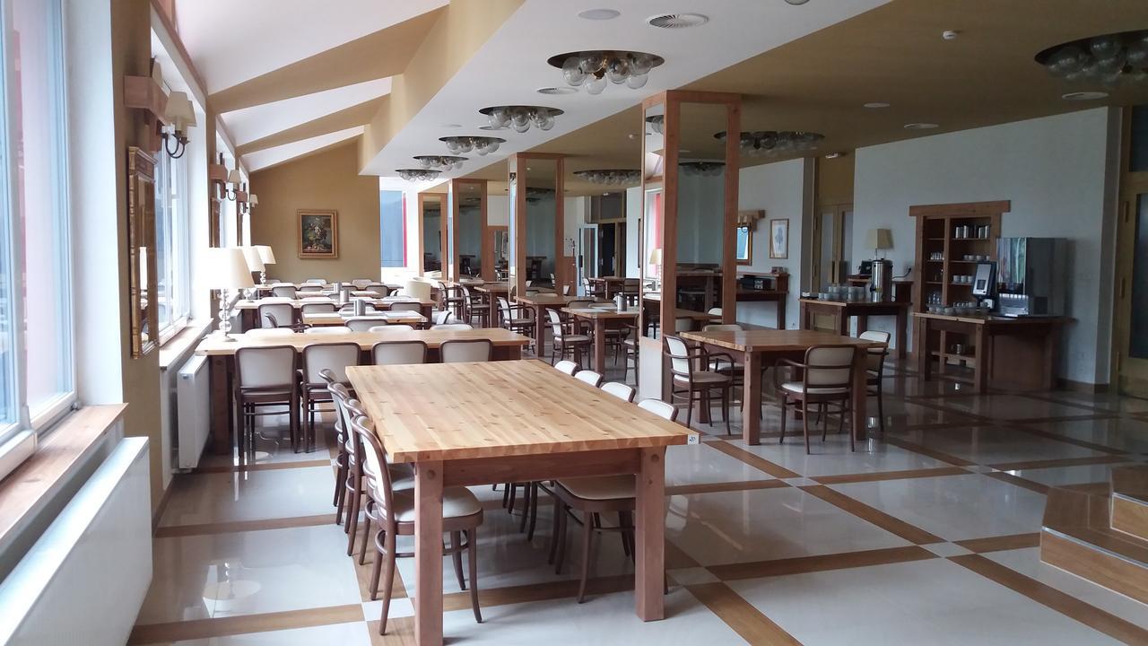 ליפנו נאד וויטאבו Hotel Bouczech מראה חיצוני תמונה