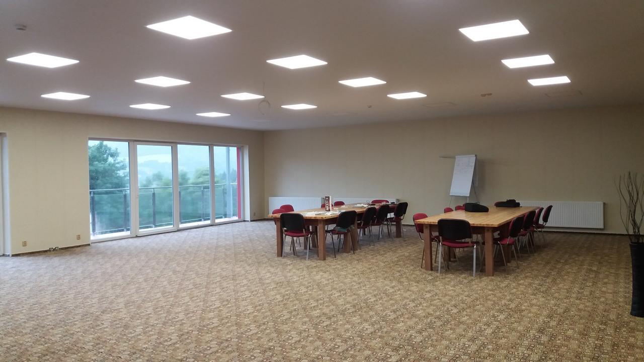 ליפנו נאד וויטאבו Hotel Bouczech מראה חיצוני תמונה