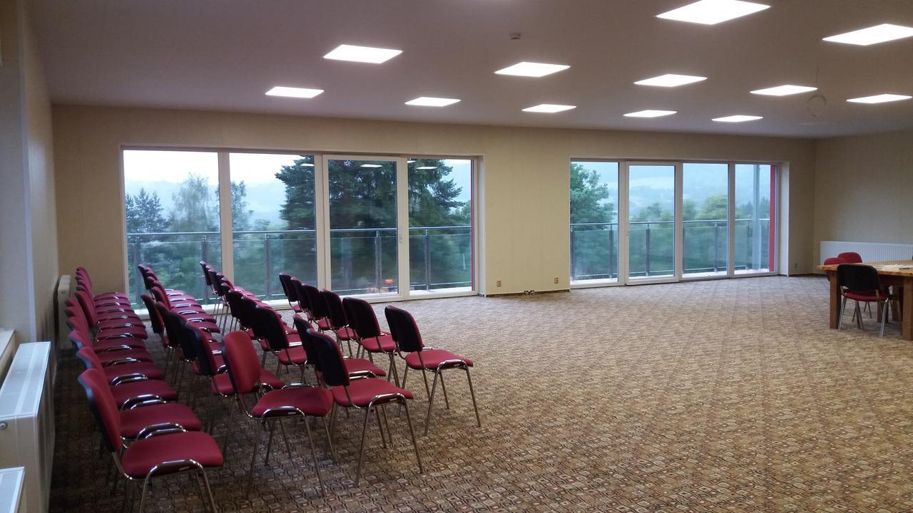 ליפנו נאד וויטאבו Hotel Bouczech מראה חיצוני תמונה